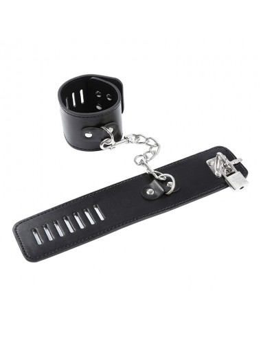 OHMAMA FETISH HASP STYLE WRIST RESTRAINTS