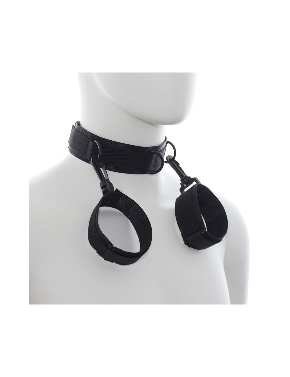 OHMAMA FETISH NYLON COLLAR WITH WRIST RESTRAINTS OHMAMA FETISH NYLON COLLAR WITH WRIST RESTRAINTS