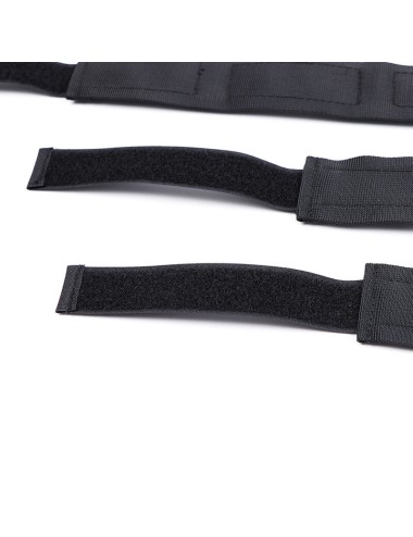 OHMAMA FETISH - NYLON HANDCUFFS AND COLLAR