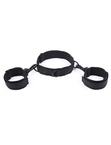 OHMAMA FETISH - NYLON HANDCUFFS AND COLLAR
