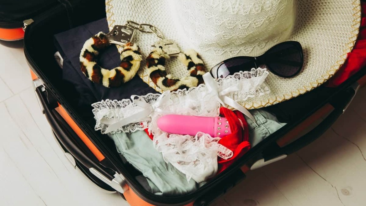 The Ultimate Guide to Travel-Friendly Sex Toys: Compact, Discreet, and Perfect for Your Summer Getaways